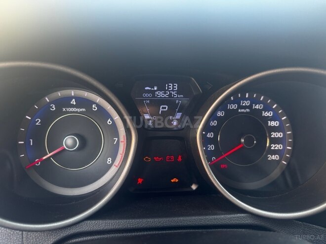 Hyundai Elantra 2012, 196,275 km - 1.8 l - Gəncə