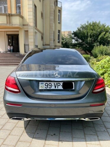 Mercedes E 200 d 2018, 114,500 km - 2.0 l - Bakı