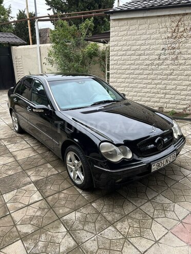Mercedes C 200 2000, 233,575 km - 2.0 l - Tovuz