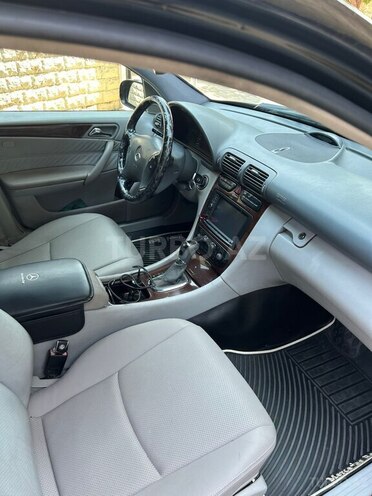 Mercedes C 200 2000, 233,575 km - 2.0 l - Tovuz