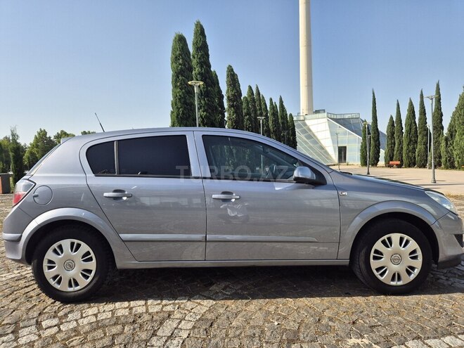 Opel Astra 2007, 270,000 km - 1.4 l - Gəncə