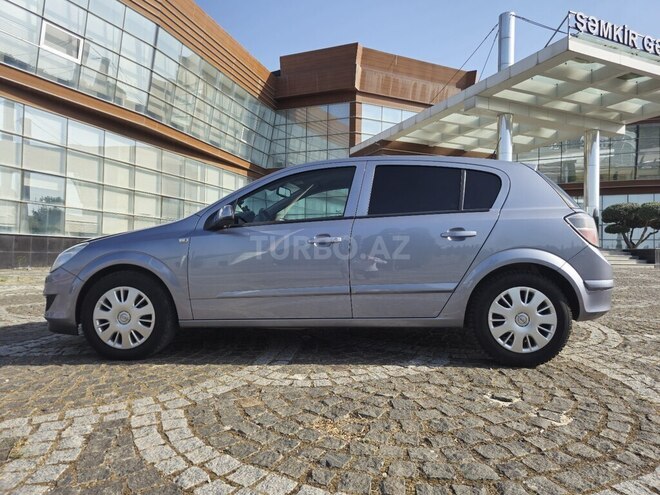 Opel Astra 2007, 270,000 km - 1.4 l - Gəncə