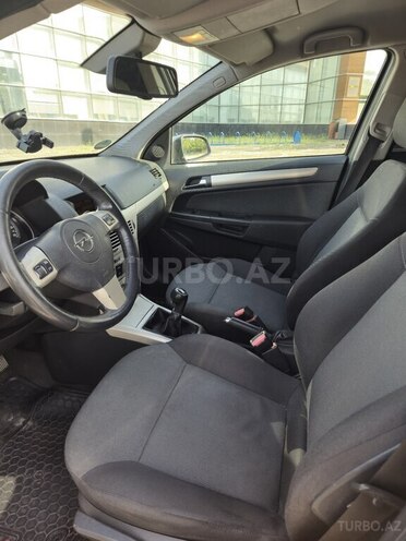 Opel Astra 2007, 270,000 km - 1.4 l - Gəncə