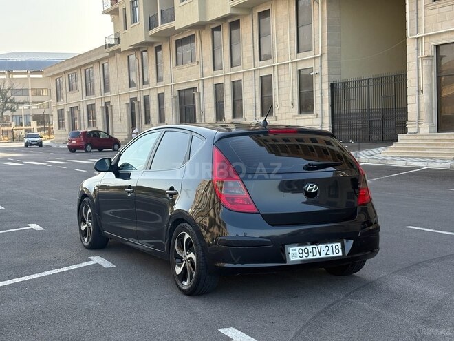 Hyundai i30 2009, 325,000 km - 1.4 l - Sumqayıt