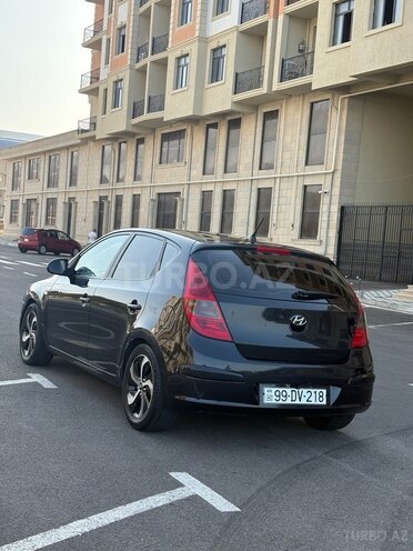Hyundai i30 2009, 325,000 km - 1.4 l - Sumqayıt