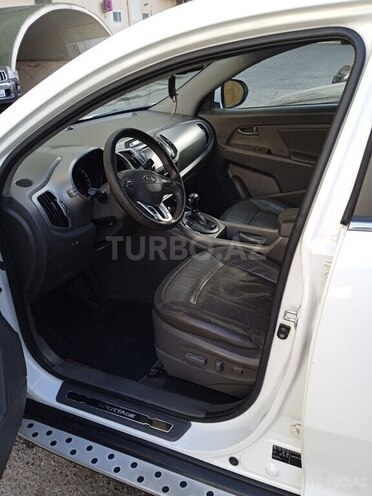 Kia Sportage 2012, 195,000 km - 2.0 l - Babək
