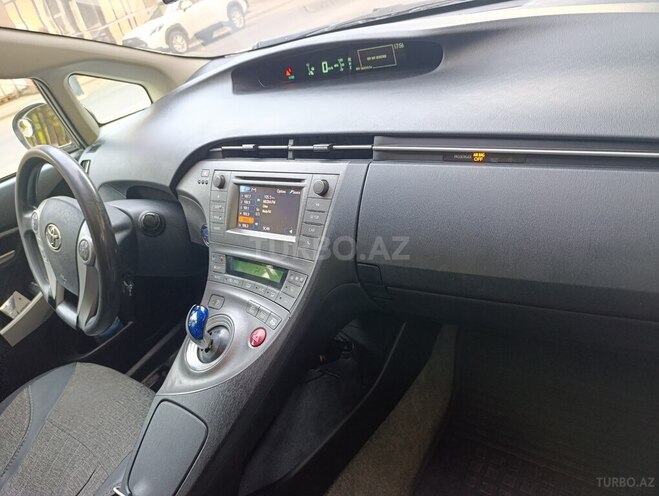 Toyota Prius 2012, 584,763 km - 1.8 l - Sumqayıt