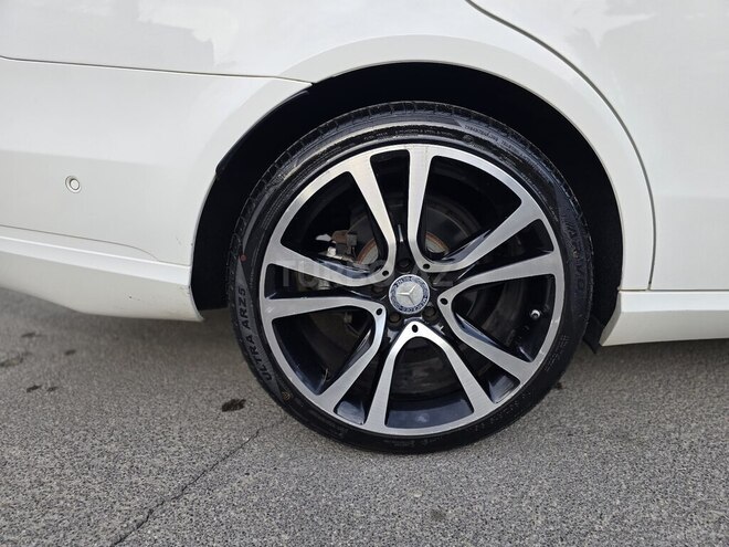Mercedes E 220-8