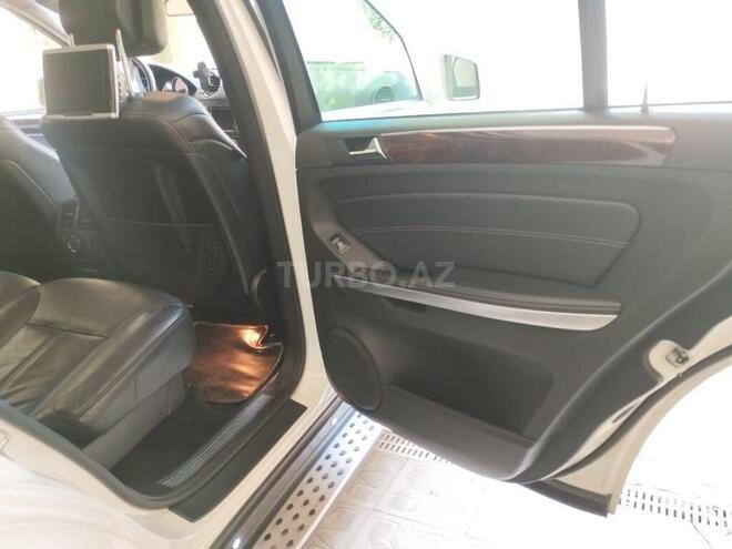 Mercedes GL 550 2011, 193,000 km - 5.5 l - Bakı
