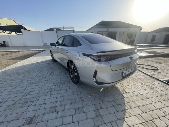 Changan Qiyuan A05 2025, 4,900 km - 1.5 l - Bakı