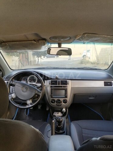 Chevrolet Lacetti-9