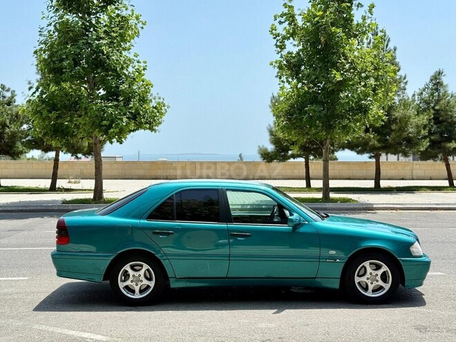 Mercedes C 240-3