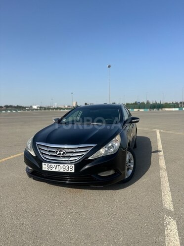 Hyundai Sonata-1