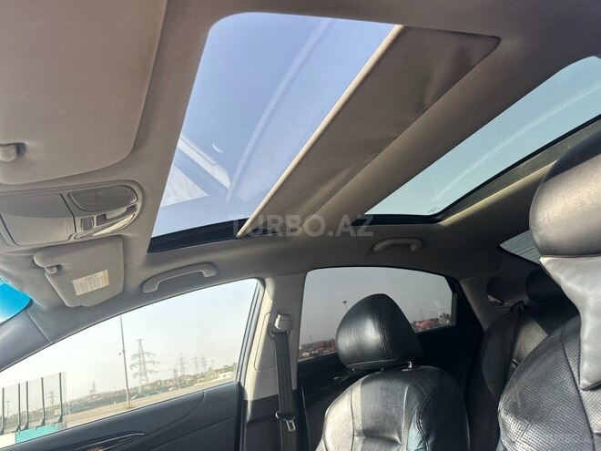 Hyundai Sonata-5