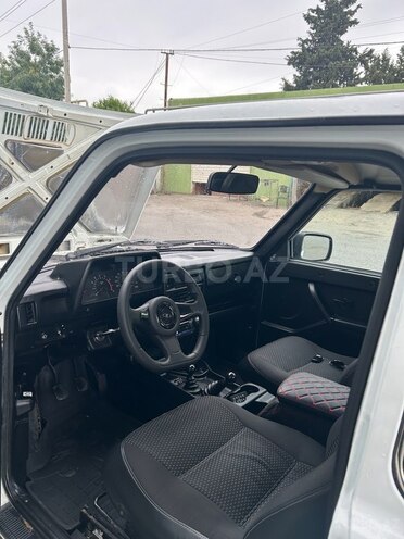 LADA (VAZ) Niva 2016, 100,000 km - 1.7 л - Quba