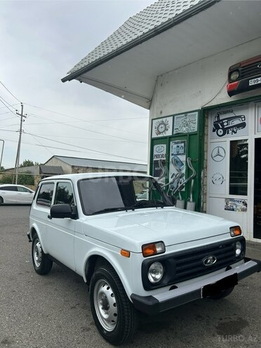 LADA (VAZ) Niva 2016, 100,000 km - 1.7 л - Quba