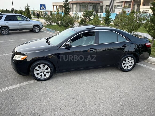 Toyota Camry-3