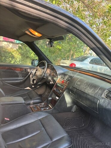 Mercedes C 240 1998, 260,000 km - 2.4 л - Bakı