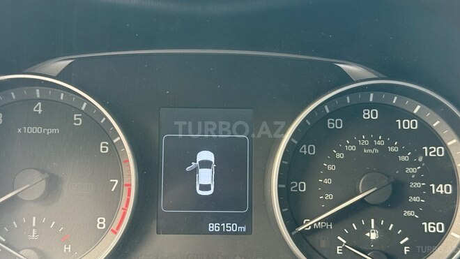 Hyundai Elantra-14