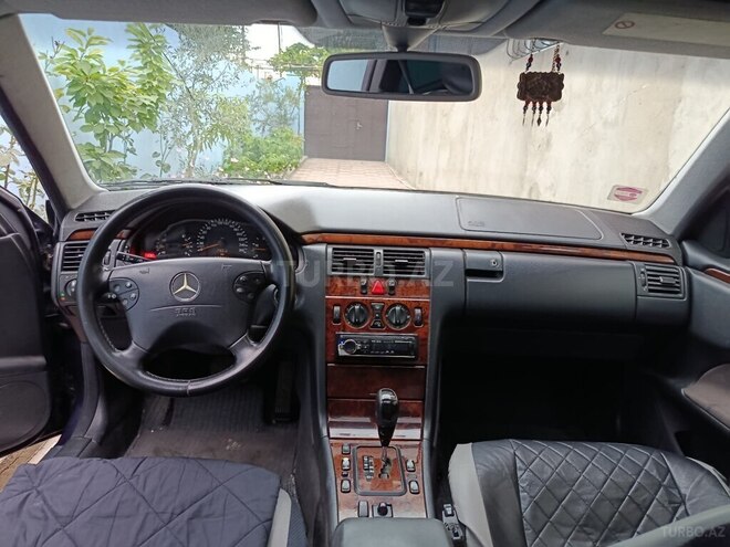 Mercedes E 270 1999, 600,000 km - 2.7 l - Bakı