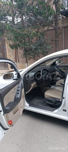 Hyundai Avante-5