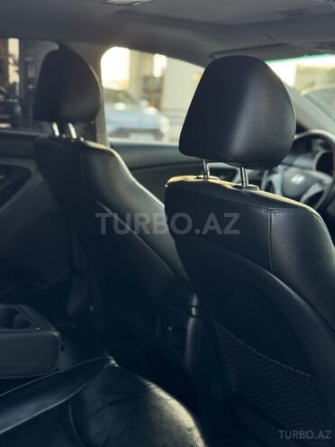 Hyundai Elantra 2015, 195,000 km - 1.8 л - Bakı
