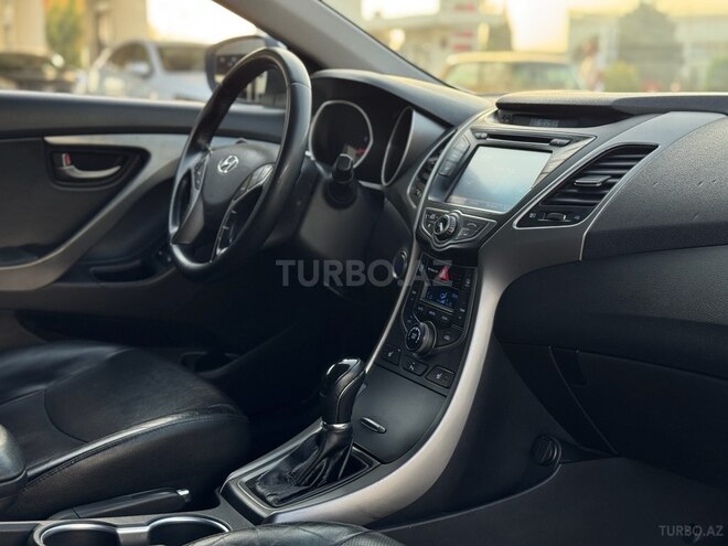 Hyundai Elantra 2015, 195,000 km - 1.8 л - Bakı