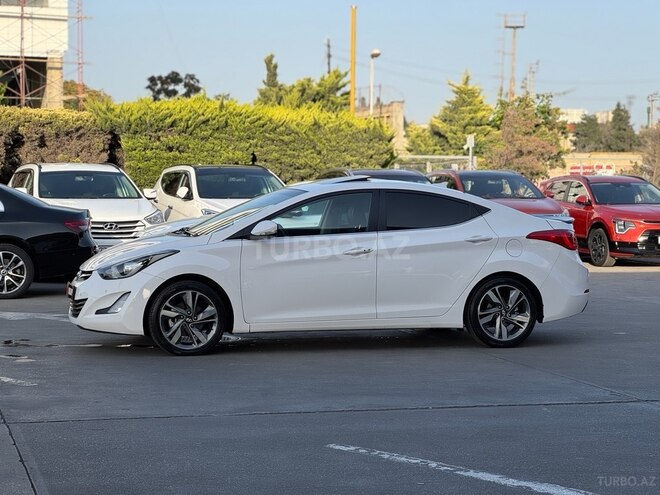 Hyundai Elantra 2015, 195,000 km - 1.8 л - Bakı