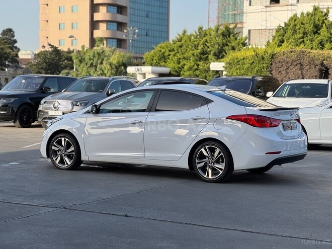 Hyundai Elantra 2015, 195,000 km - 1.8 л - Bakı