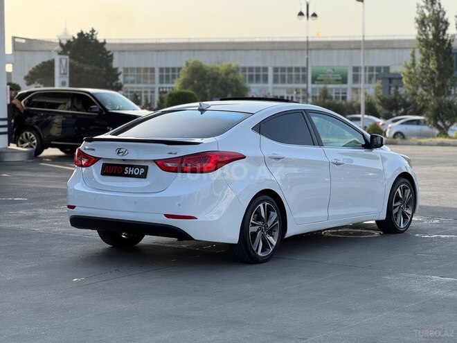 Hyundai Elantra 2015, 195,000 km - 1.8 л - Bakı