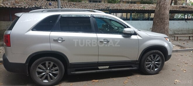 Kia Sorento 2011, 178,000 km - 2.2 л - Mingəçevir