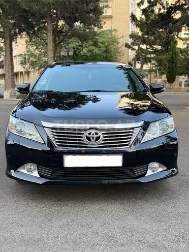 Toyota Camry-1