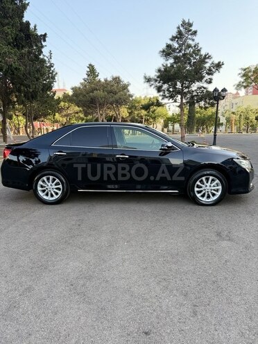 Toyota Camry-7