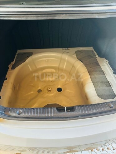 Hyundai Accent 2019, 135,300 km - 1.4 л - Gəncə