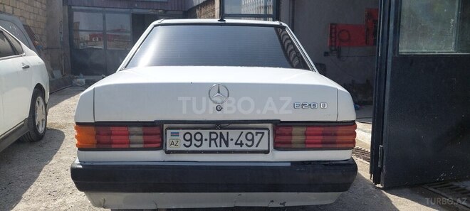 Mercedes 190-2