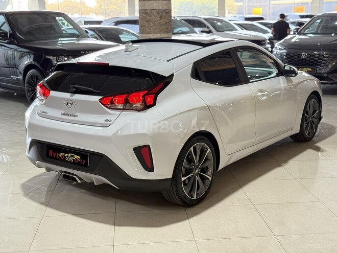 Hyundai Veloster-9