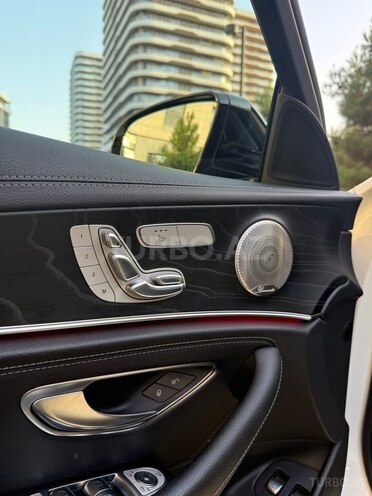 Mercedes E 300 e 2021, 56,800 km - 2.0 l - Bakı