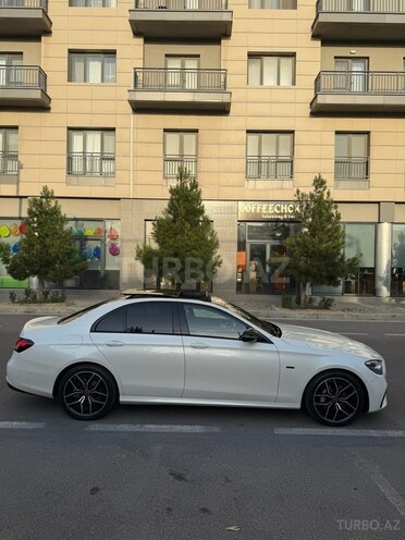 Mercedes E 300 e 2021, 56,800 km - 2.0 l - Bakı