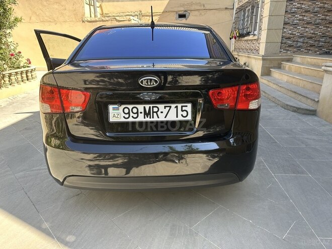 Kia Cerato-2