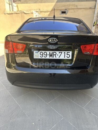 Kia Cerato-5