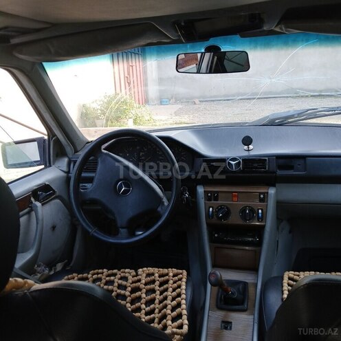 Mercedes E 250 1989, 500,889 km - 2.5 l - Ağstafa