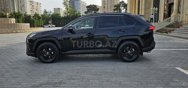 Toyota RAV4-4