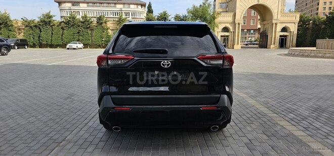 Toyota RAV4-2