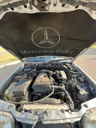 Mercedes E 220 1995, 192,694 km - 2.2 l - Gəncə