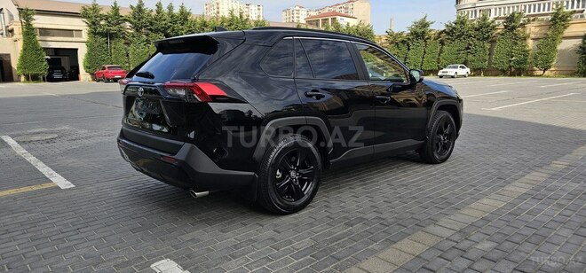 Toyota RAV4-7