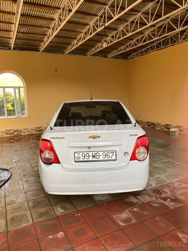 Chevrolet Aveo-5