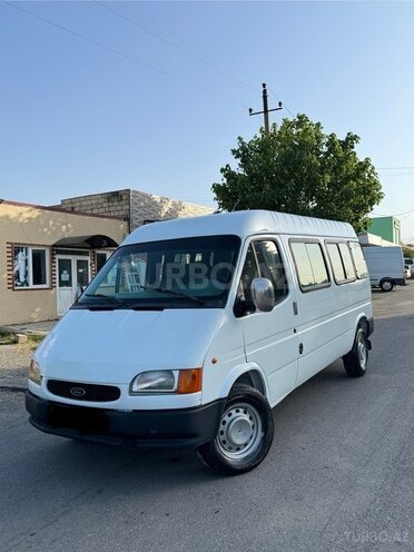 Ford Transit 1999, 525,000 km - 2.5 l - Quba