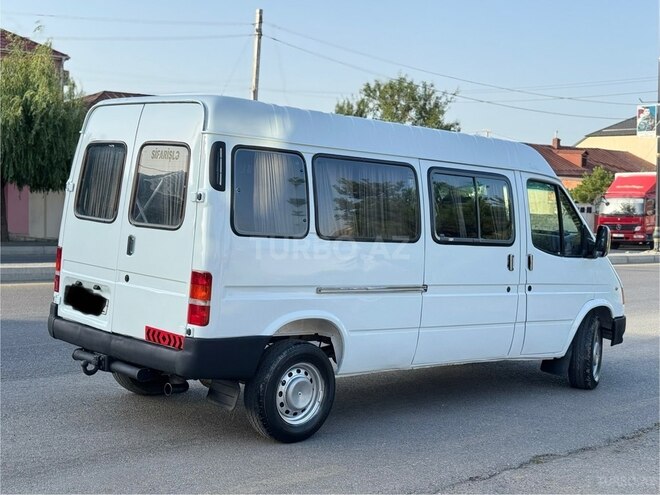 Ford Transit 1999, 525,000 km - 2.5 l - Quba
