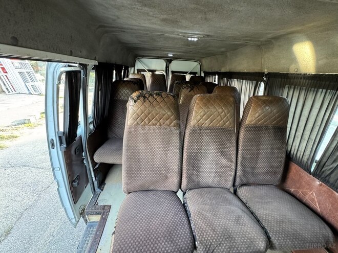 Ford Transit 1999, 525,000 km - 2.5 l - Quba