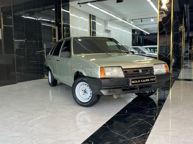 LADA (VAZ) 21099-4